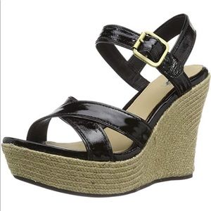 Uggs wedges sandals 👡😍